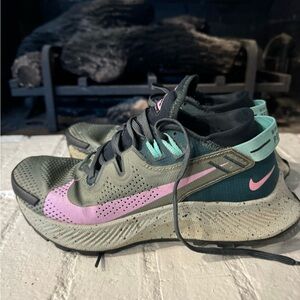 Women’s Nike trail shoes